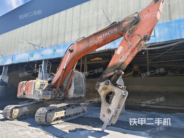 大臂整体 右侧(工作和回转装置) 大臂整体 右侧(工作和回转装置)