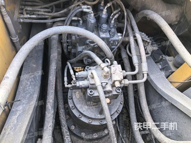 駕駛室頂部俯視(上車部件) 駕駛室頂部俯視(上車部件)