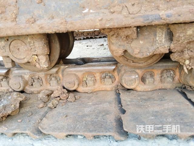 右側(cè)行走馬達(dá)蓋板(行走機(jī)構(gòu)) 右側(cè)行走馬達(dá)蓋板(行走機(jī)構(gòu))