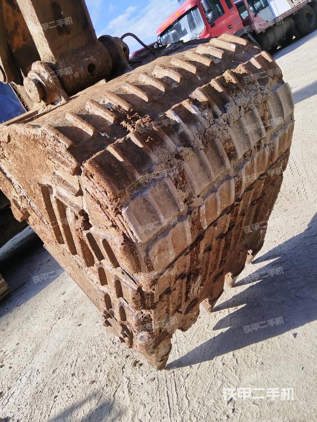 大臂根部?斜視(工作和回轉(zhuǎn)裝置) 大臂根部?斜視(工作和回轉(zhuǎn)裝置)