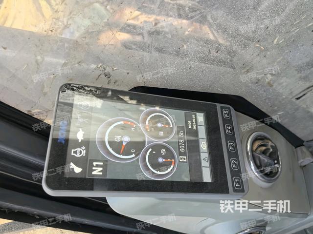 小時(shí)表(駕駛室部分) 小時(shí)表(駕駛室部分)