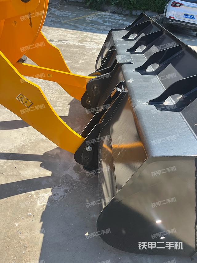 工作装置整体（整机外观及大件）