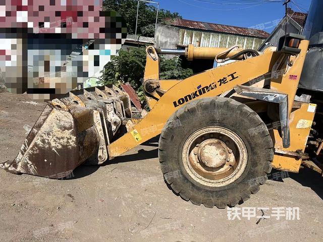 工作装置整体（整机外观及大件）