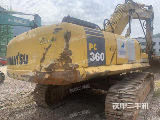 整機(jī)右后45°(整機(jī)外觀) 整機(jī)右后45°(整機(jī)外觀)