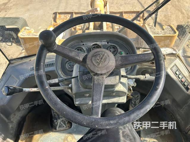 驾驶室操作台（整机外观及大件）