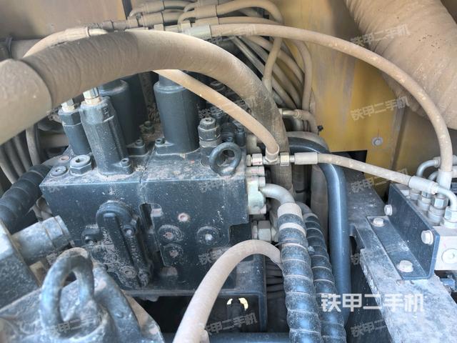 駕駛室頂部俯視(上車部件) 駕駛室頂部俯視(上車部件)