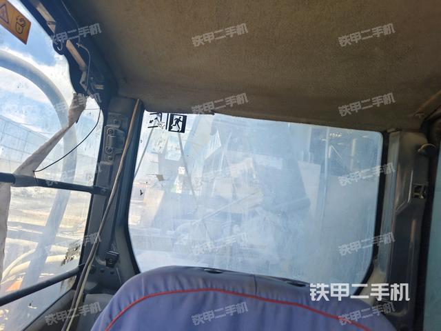 后窗玻璃角标(驾驶室部分) 后窗玻璃角标(驾驶室部分)