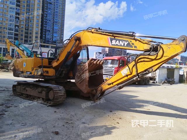 右前45(整機(jī)外觀) 右前45(整機(jī)外觀)