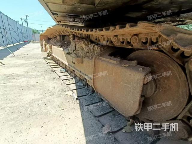 单侧履带整体（整机外观）