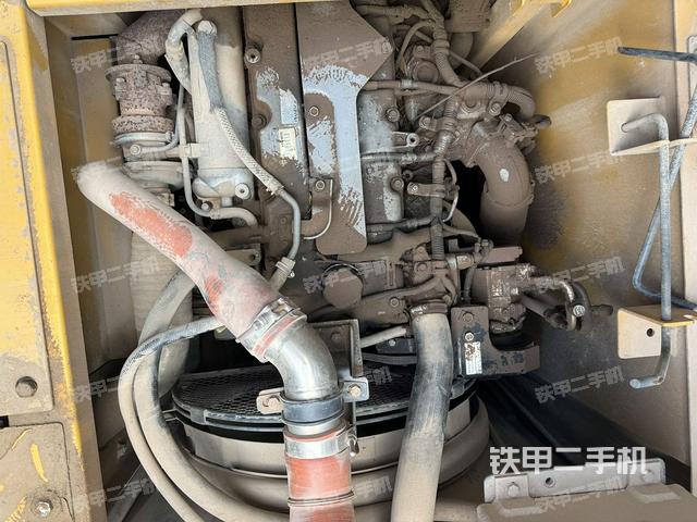 發(fā)動(dòng)機(jī)整體俯視(整機(jī)外觀) 發(fā)動(dòng)機(jī)整體俯視(整機(jī)外觀)