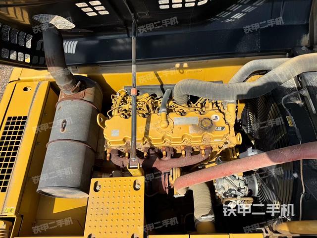 发动机整体俯视（整机外观）