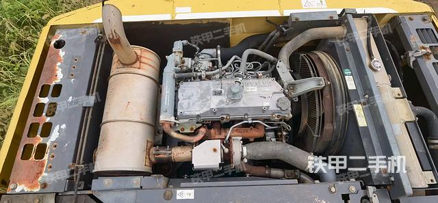 發(fā)動機整體俯視(整機外觀) 發(fā)動機整體俯視(整機外觀)