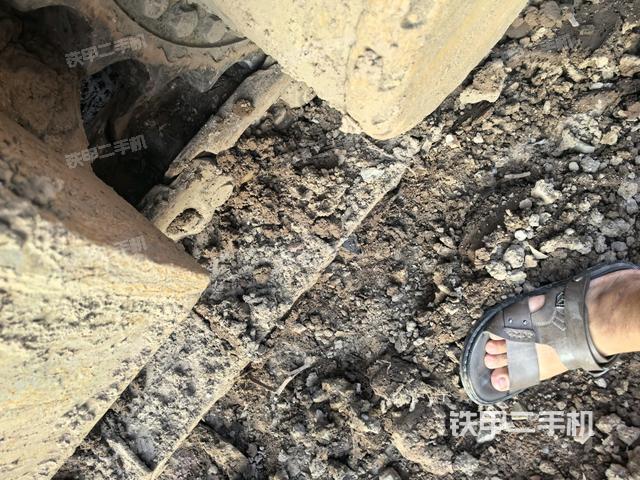 右驅(qū)動(dòng)輪(行走機(jī)構(gòu)) 右驅(qū)動(dòng)輪(行走機(jī)構(gòu))