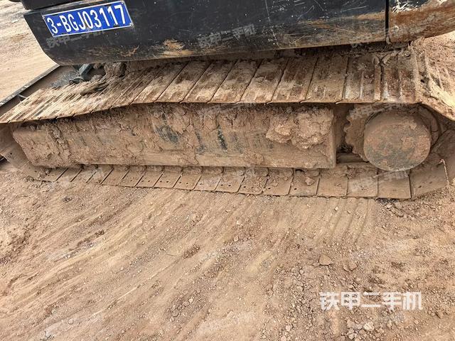 左側(cè)履帶整體?(行走機構(gòu)) 左側(cè)履帶整體?(行走機構(gòu))