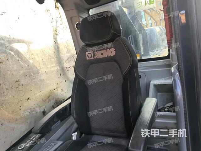 座椅后部(駕駛室部分) 座椅后部(駕駛室部分)
