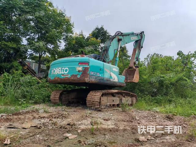 神鋼SK200超8挖掘機(jī)