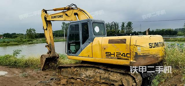整機右后45°(整機外觀) 整機右后45°(整機外觀)