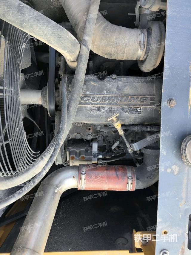 增壓器特寫(xiě)(上車部件) 增壓器特寫(xiě)(上車部件)