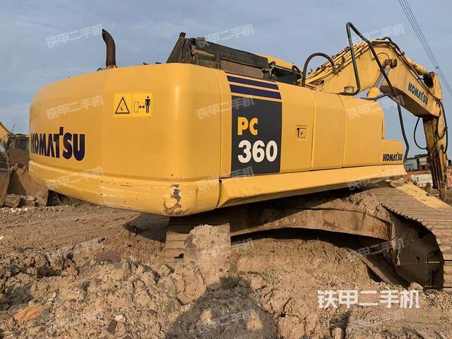 整机右后45°(整机外观) 整机右后45°(整机外观)