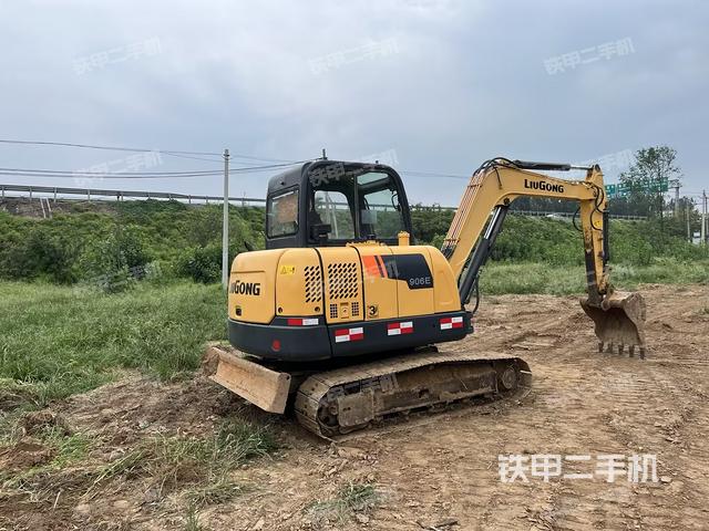整机右后45°(整机外观) 整机右后45°(整机外观)