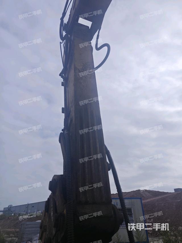 小臂整體左后(工作和回轉(zhuǎn)裝置) 小臂整體左后(工作和回轉(zhuǎn)裝置)