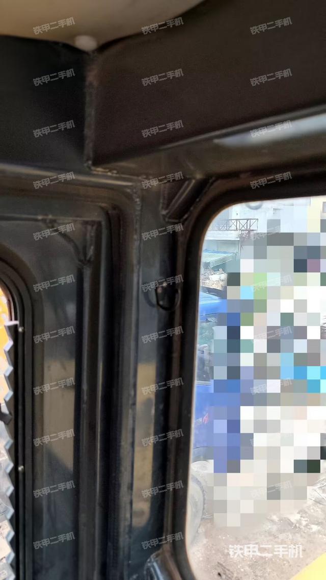 后玻璃角標(biāo)（壓路機(jī)駕駛室）