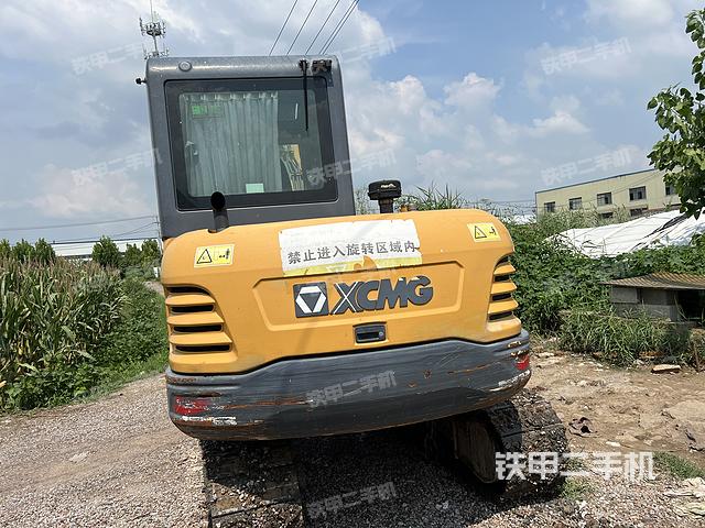 整機(jī)右后45°(整機(jī)外觀) 整機(jī)右后45°(整機(jī)外觀)