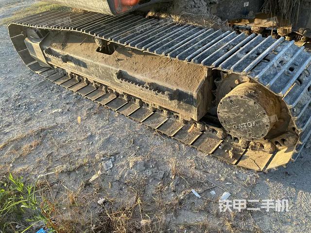 右側履帶整體(行走機構) 右側履帶整體(行走機構)