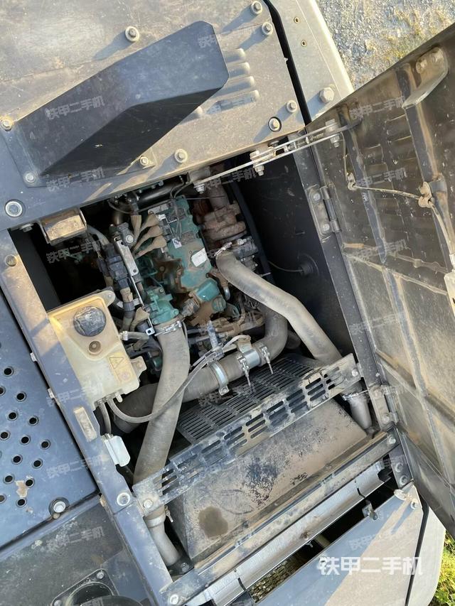 發(fā)動機室(上車部件) 發(fā)動機室(上車部件)