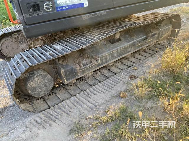 左側履帶整體?(行走機構) 左側履帶整體?(行走機構)