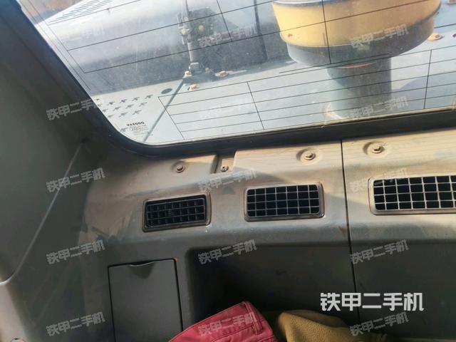 駕駛室左前45度(駕駛室部分) 駕駛室左前45度(駕駛室部分)