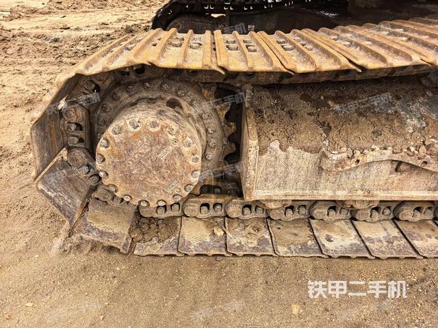 右驅(qū)動(dòng)輪(行走機(jī)構(gòu)) 右驅(qū)動(dòng)輪(行走機(jī)構(gòu))