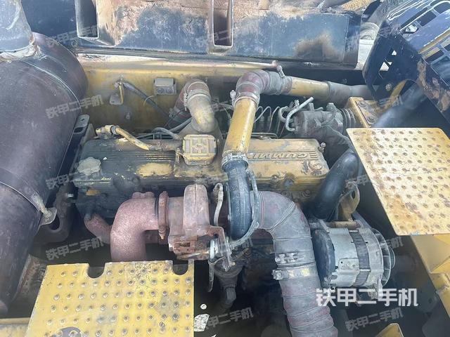 发动机整体俯视（整机外观）