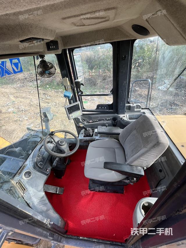 驾驶室工作台（整机外观及大件）