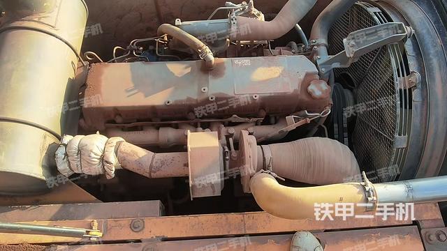 發(fā)動(dòng)機(jī)整體俯視(整機(jī)外觀) 發(fā)動(dòng)機(jī)整體俯視(整機(jī)外觀)