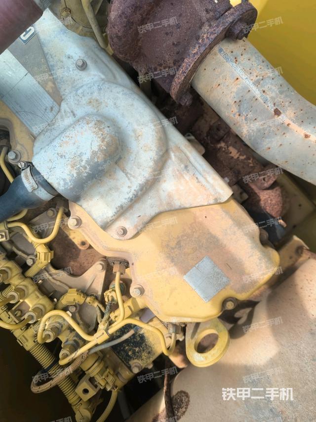 氣門室蓋螺絲特寫(上車部件) 氣門室蓋螺絲特寫(上車部件)