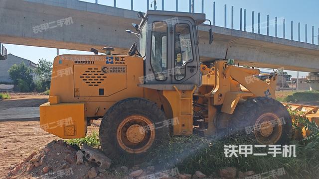 駕駛室工作臺(整機外觀及大件) 駕駛室工作臺(整機外觀及大件)