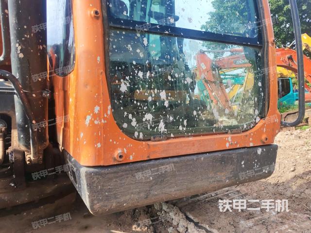 鏟斗45度(工作和回轉(zhuǎn)裝置) 鏟斗45度(工作和回轉(zhuǎn)裝置)
