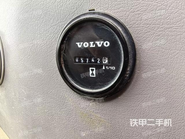 小時(shí)表(駕駛室部分) 小時(shí)表(駕駛室部分)