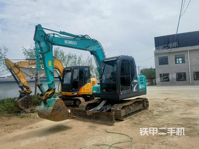 神钢SK75-8挖掘机