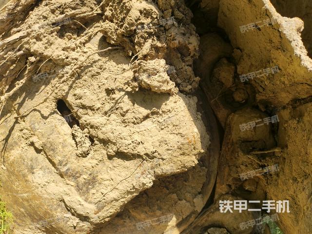 左側(cè)行走馬達(dá)蓋板(行走機(jī)構(gòu)) 左側(cè)行走馬達(dá)蓋板(行走機(jī)構(gòu))
