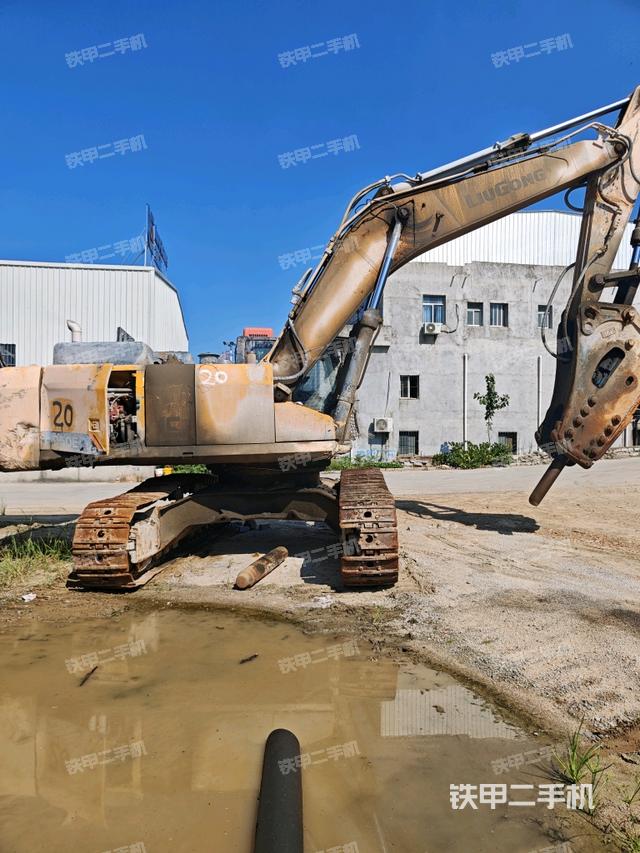 整機(jī)右后45°(整機(jī)外觀) 整機(jī)右后45°(整機(jī)外觀)