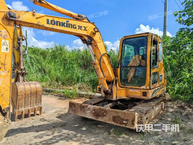龍工LG6065挖掘機(jī)