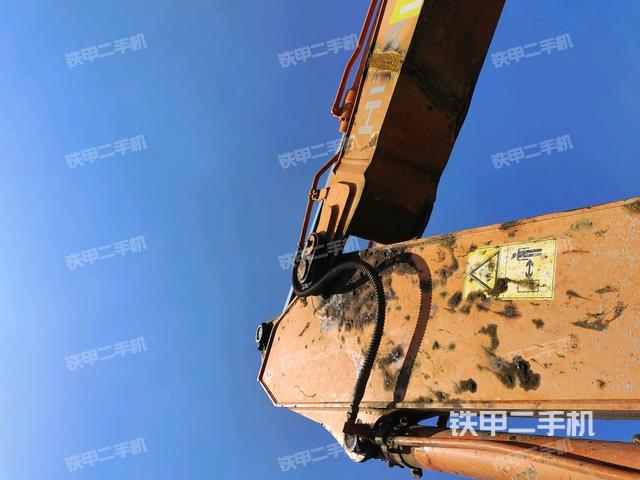 小臂整體右前(工作和回轉(zhuǎn)裝置) 小臂整體右前(工作和回轉(zhuǎn)裝置)
