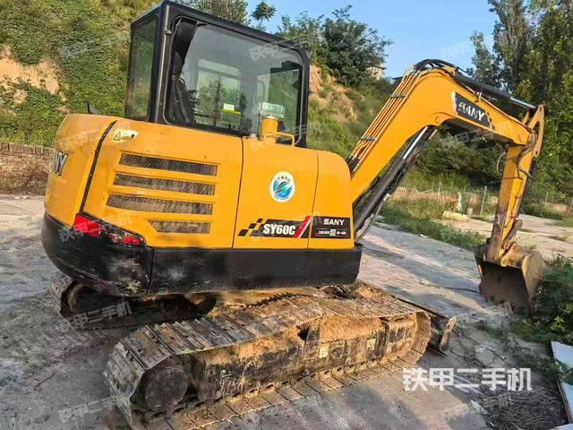 整機(jī)右后45°(整機(jī)外觀) 整機(jī)右后45°(整機(jī)外觀)