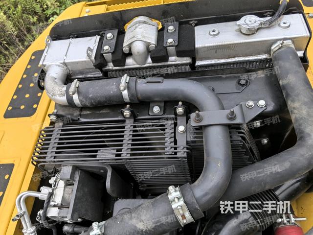 水箱+風(fēng)扇特寫(上車部件) 水箱+風(fēng)扇特寫(上車部件)