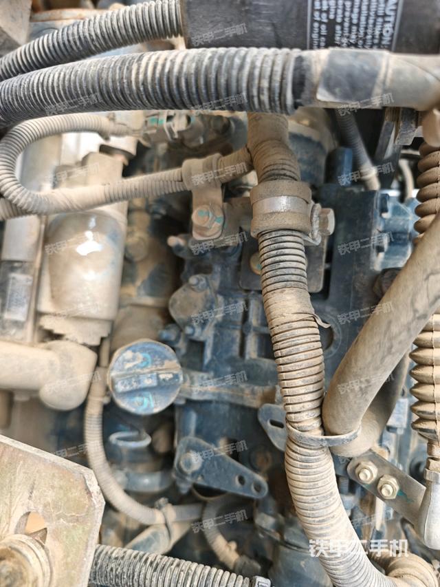 增壓器特寫(xiě)(上車部件) 增壓器特寫(xiě)(上車部件)