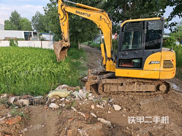 右前45(整機(jī)外觀) 右前45(整機(jī)外觀)