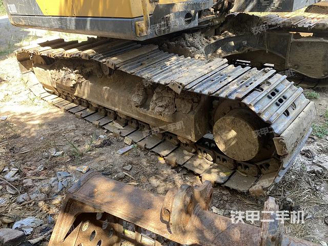 右側(cè)履帶整體(行走機(jī)構(gòu)) 右側(cè)履帶整體(行走機(jī)構(gòu))