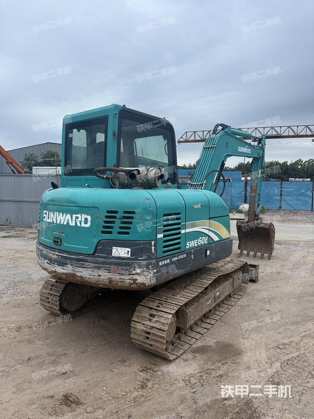 整机右后45°（整机外观）